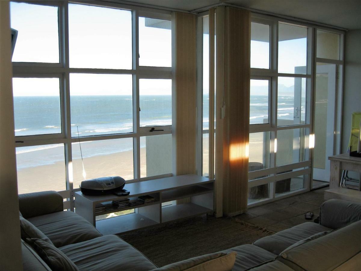 Beachfront Apartment Strand Western Cape Κέιπ Τάουν Εξωτερικό φωτογραφία