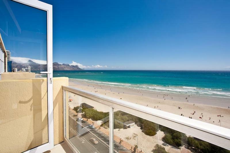 Beachfront Apartment Strand Western Cape Κέιπ Τάουν Εξωτερικό φωτογραφία